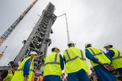 Posádka Artemis III navštívila 3. září startovní komplex 39A v Kennedyho vesmírném středisku, kde se nachází rampa pro Starship